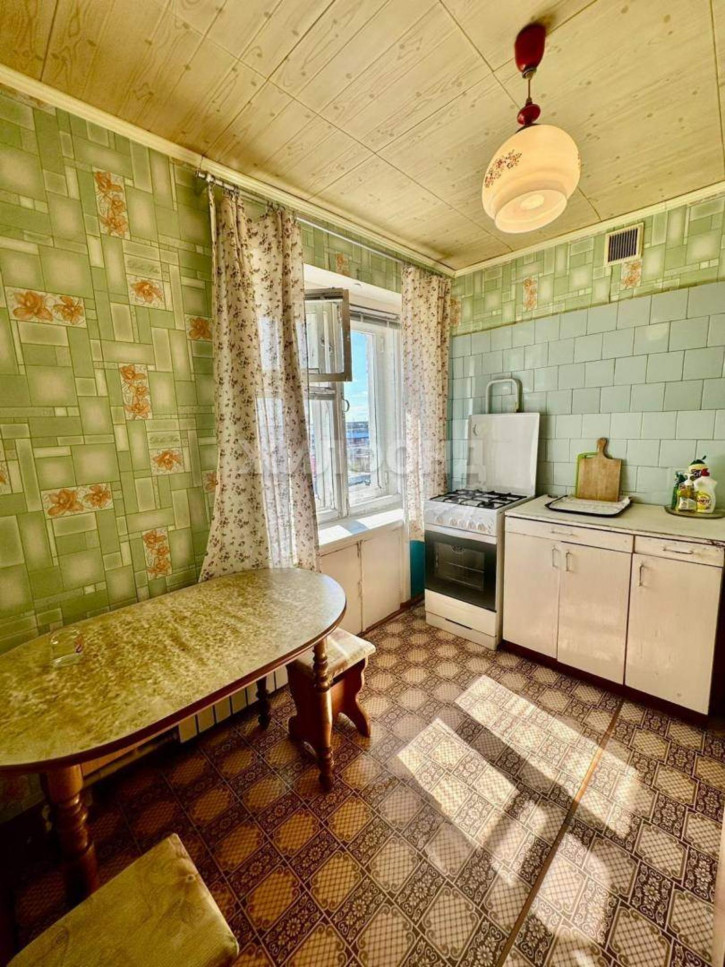 2-комн квартира 1-й микрорайон, д.19