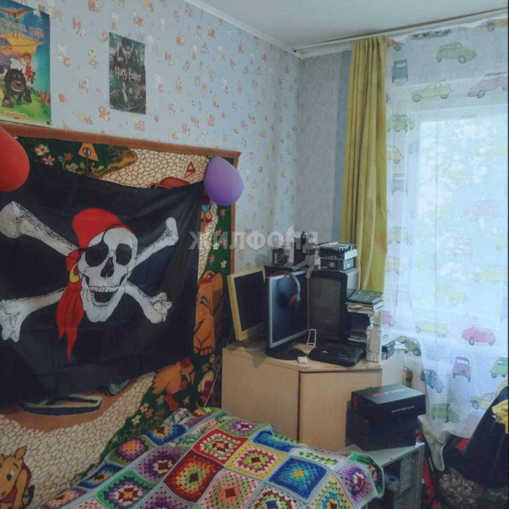 4-комн квартира Южный микрорайон, д.6
