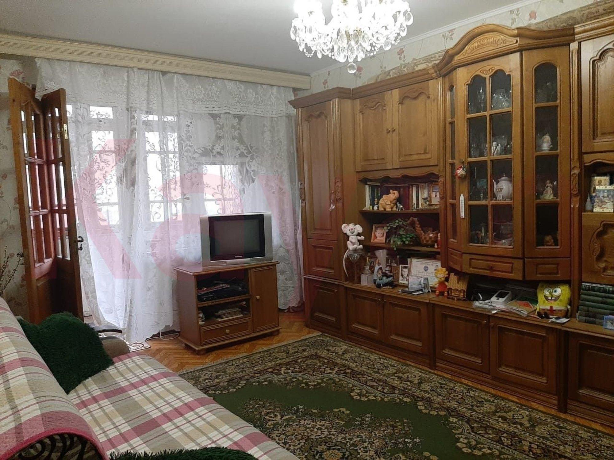 Купить квартиру за 10 200 000 рублей на Им Адмирала Серебрякова наб.