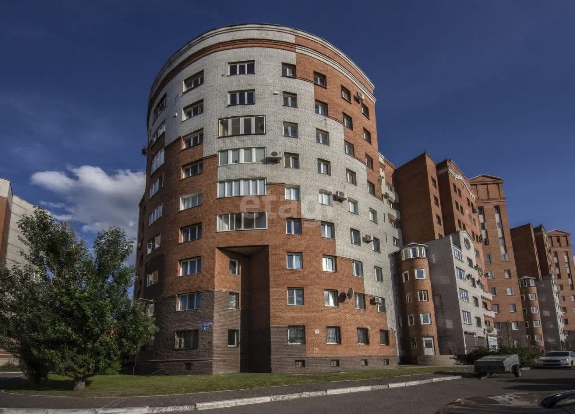 Сдать квартиру за 50 000 рублей на 25 лет Октября, 11