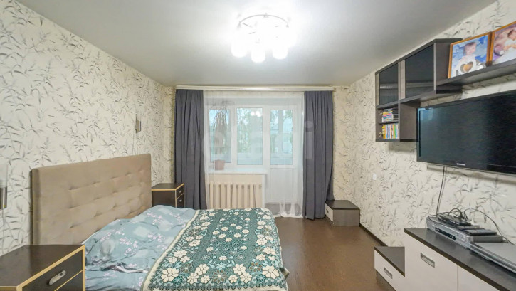 2-комн квартира Дальняя улица, 36