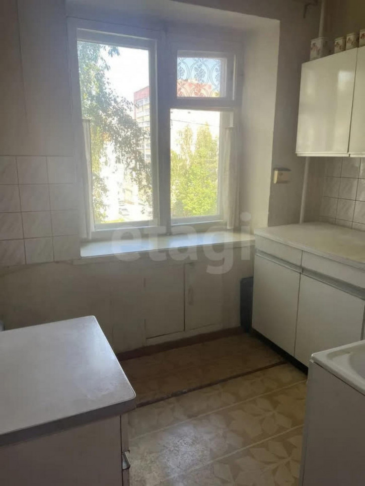 3-комн квартира улица Тендрякова, 13