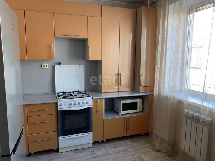 2-комн квартира Ивана Финютина б-р, 25