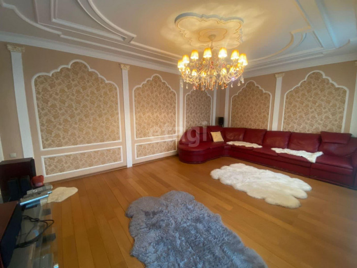 4-комн квартира Герцена, 65/1