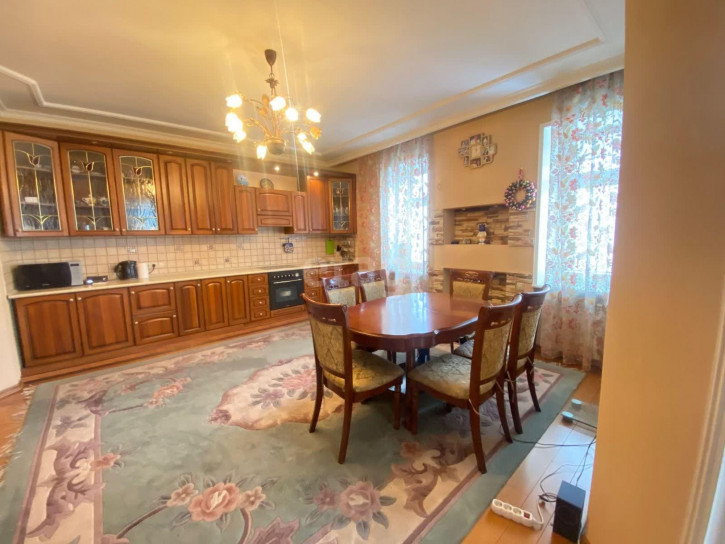 4-комн квартира Герцена, 65/1