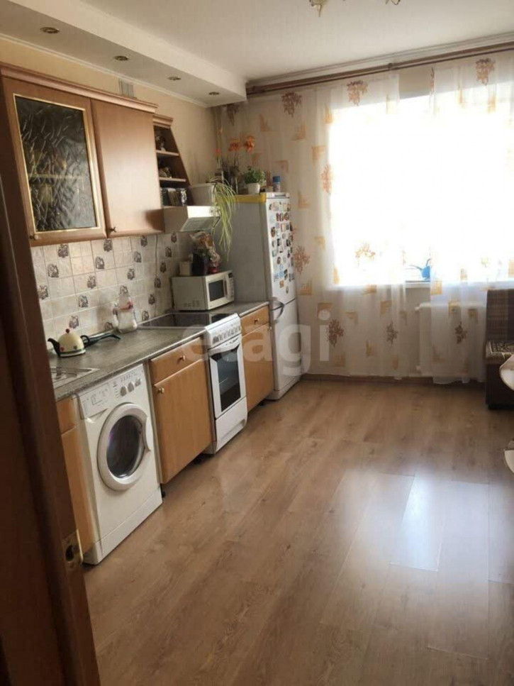 3-комн квартира Белинского, 1а