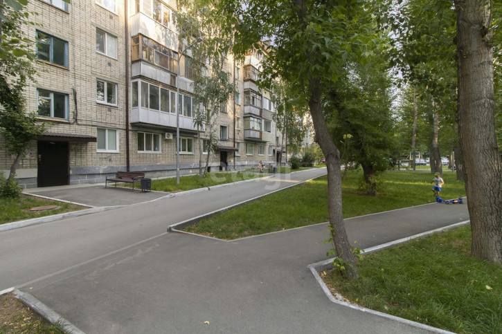 3-комн квартира Геологоразведчиков пр, 4