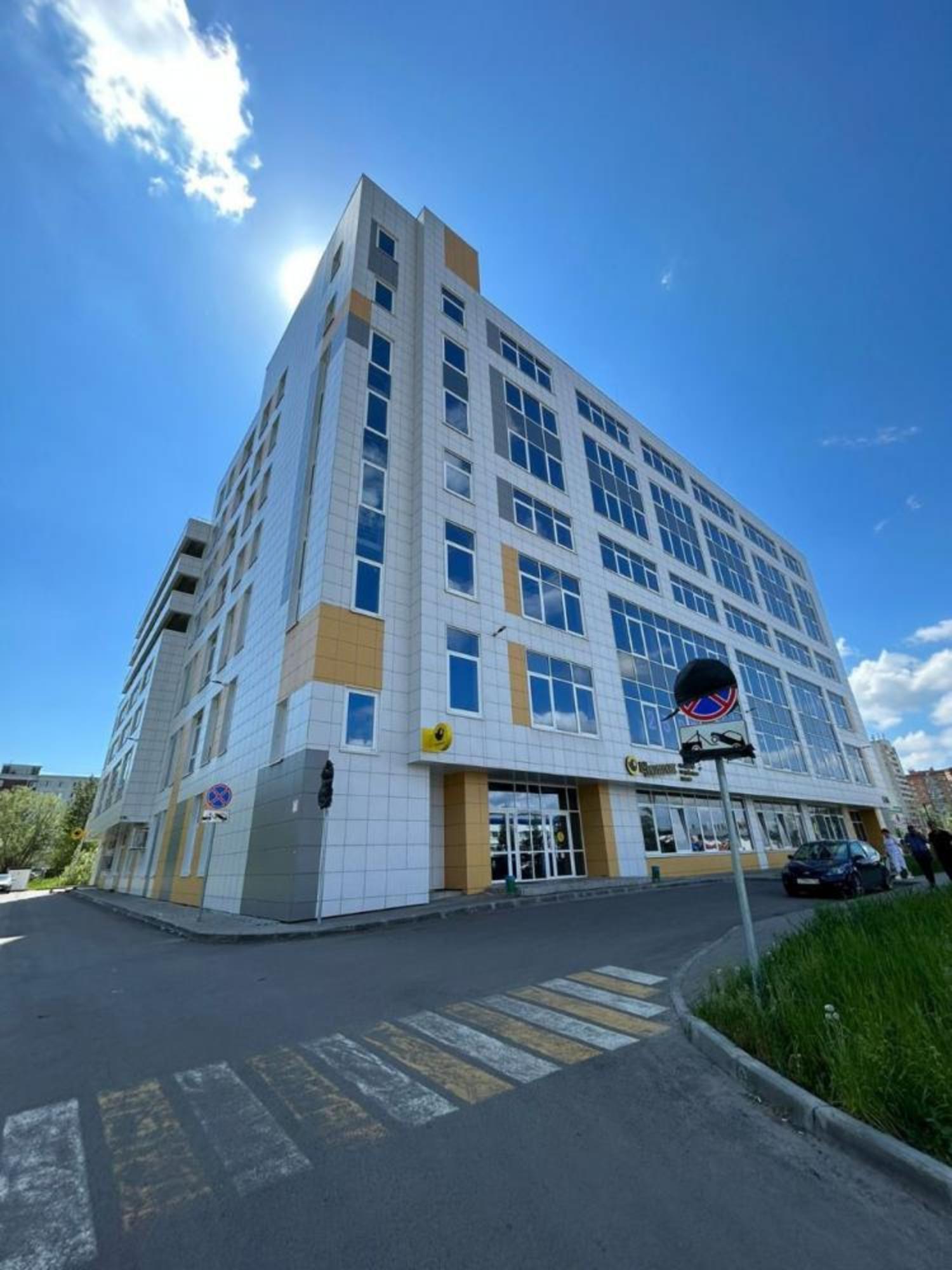 Купить офис, помещение под офис за 14 400 000 рублей на ул Фатыха Амирхана, 40А