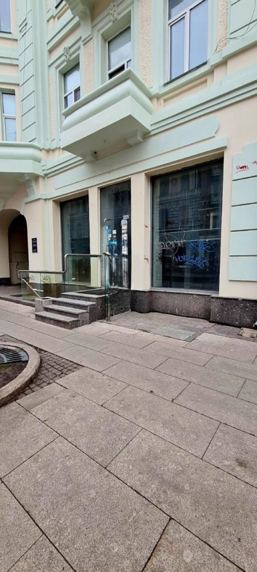 Сдать помещение свободного назначения за 400 000 рублей на ул Ленинградская, 46 Сдать помещение свободного назначения за 400 000 рублей на ул Ленинградская, 46