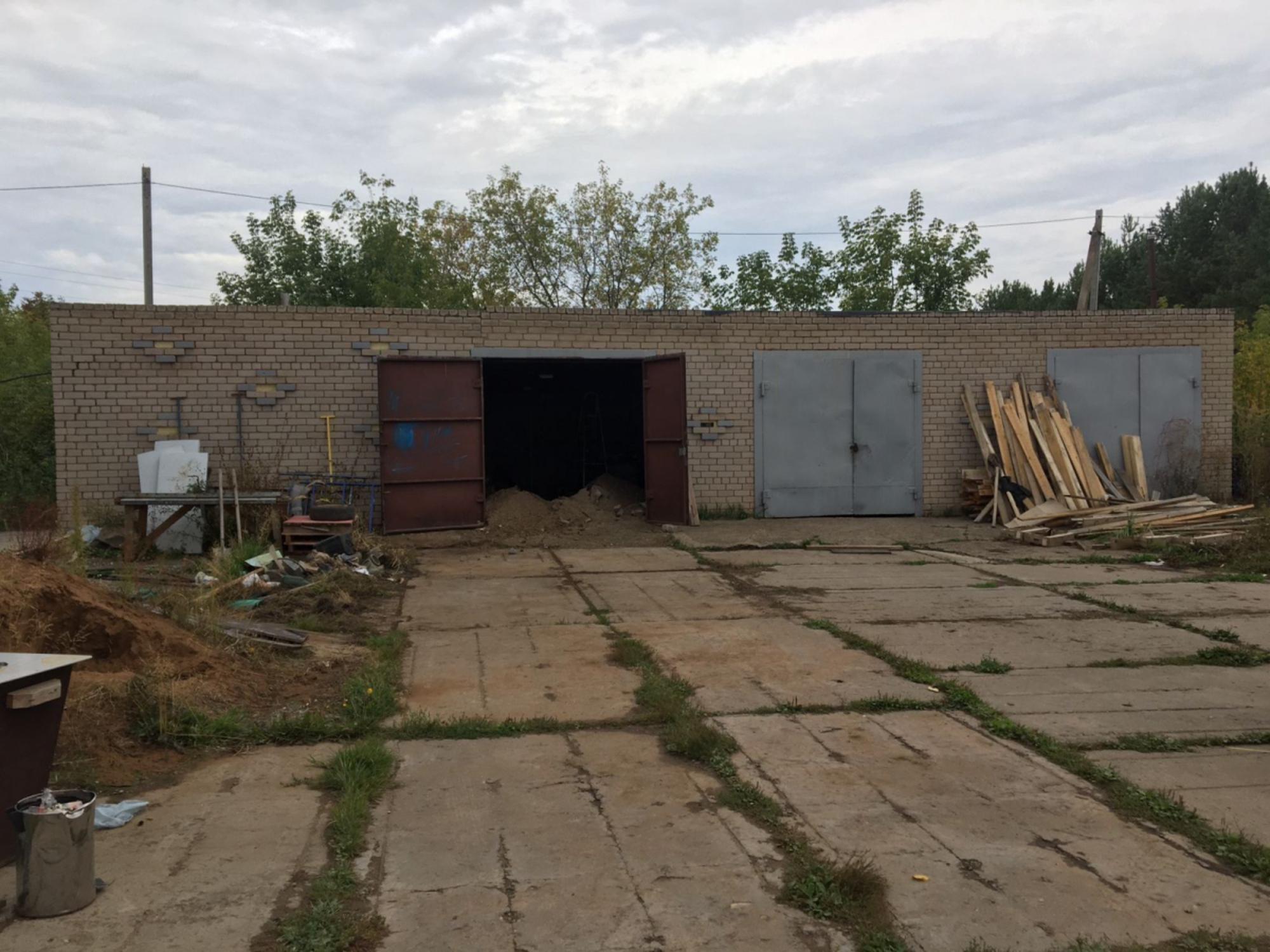 Купить офис, помещение под офис за 15 000 000 рублей на Елабужский р-н, с. Морты,  Сельхозтехника, д. 10