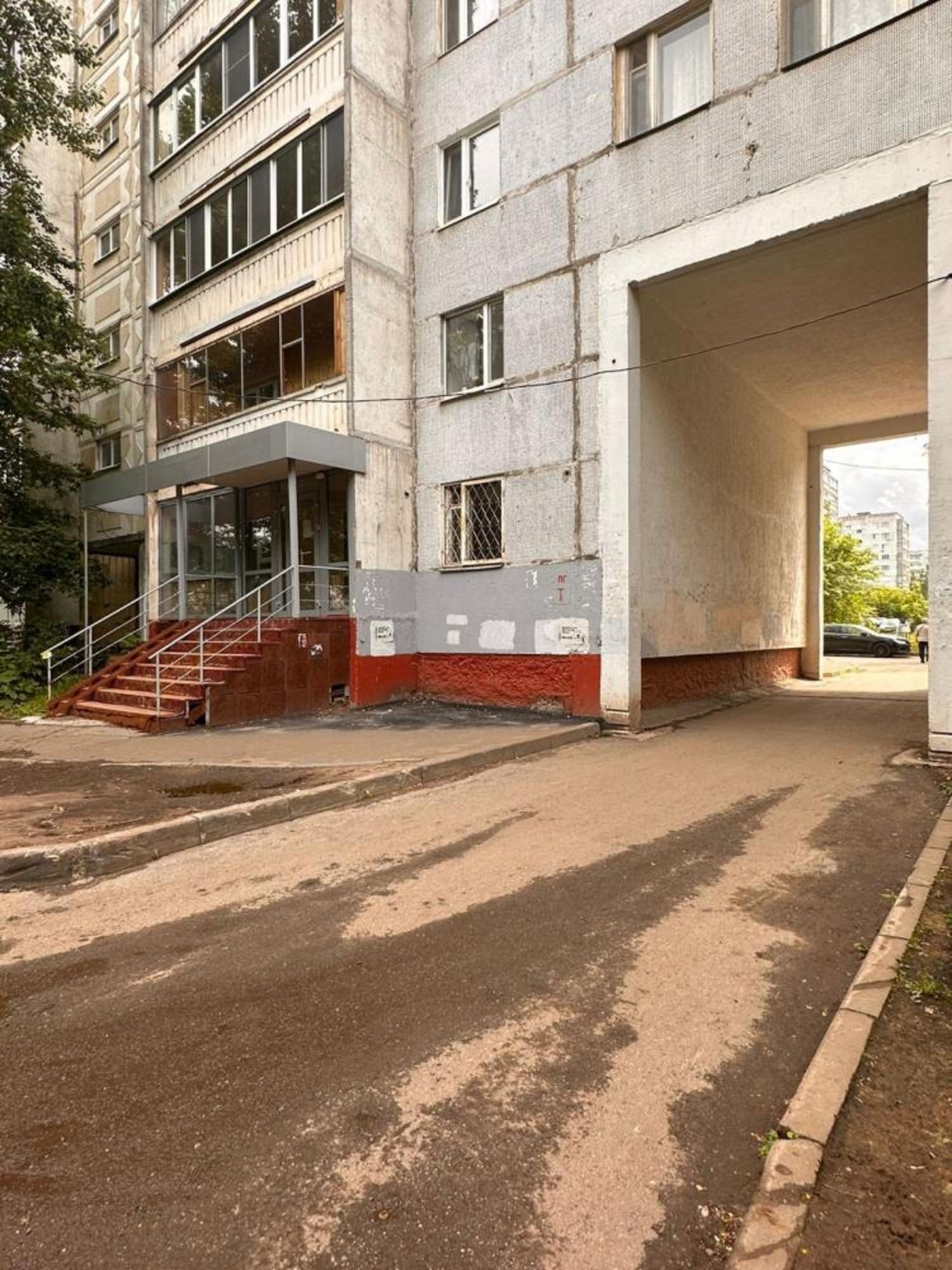 Сдать торговое помещение за 75 000 рублей на ул Рихарда Зорге, 72