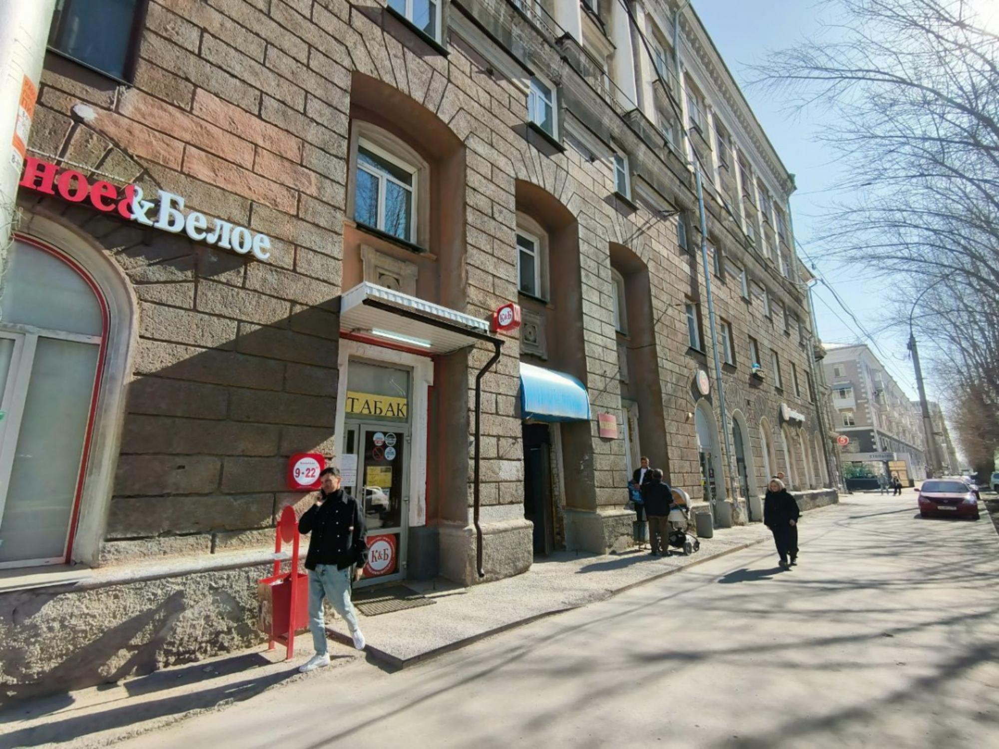 Сдать офис, помещение под офис за 122 500 рублей на Новосибирская обл., г.Новосибирск, Дзержинского 42