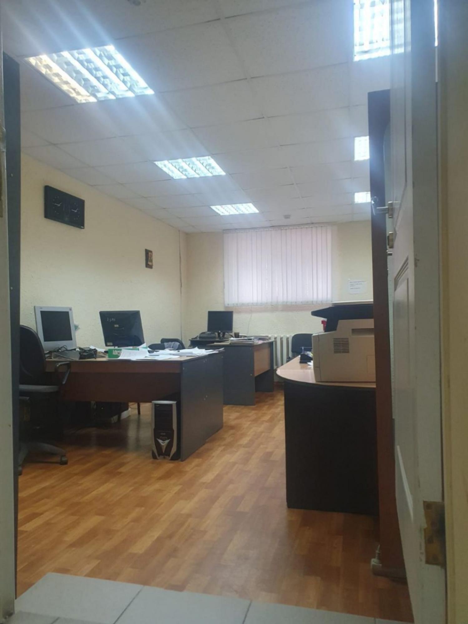 Купить торговое помещение за 18 900 000 рублей на ул Мулланура Вахитова, 8