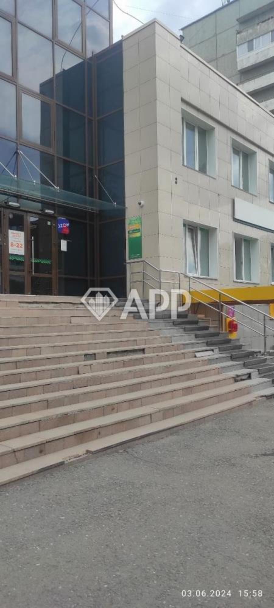 Сдать офис, помещение под офис за 13 650 рублей на 15-я Рабочая улица
