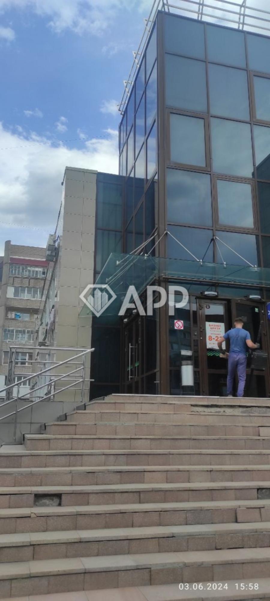 Сдать офис, помещение под офис за 13 650 рублей на 15-я Рабочая улица