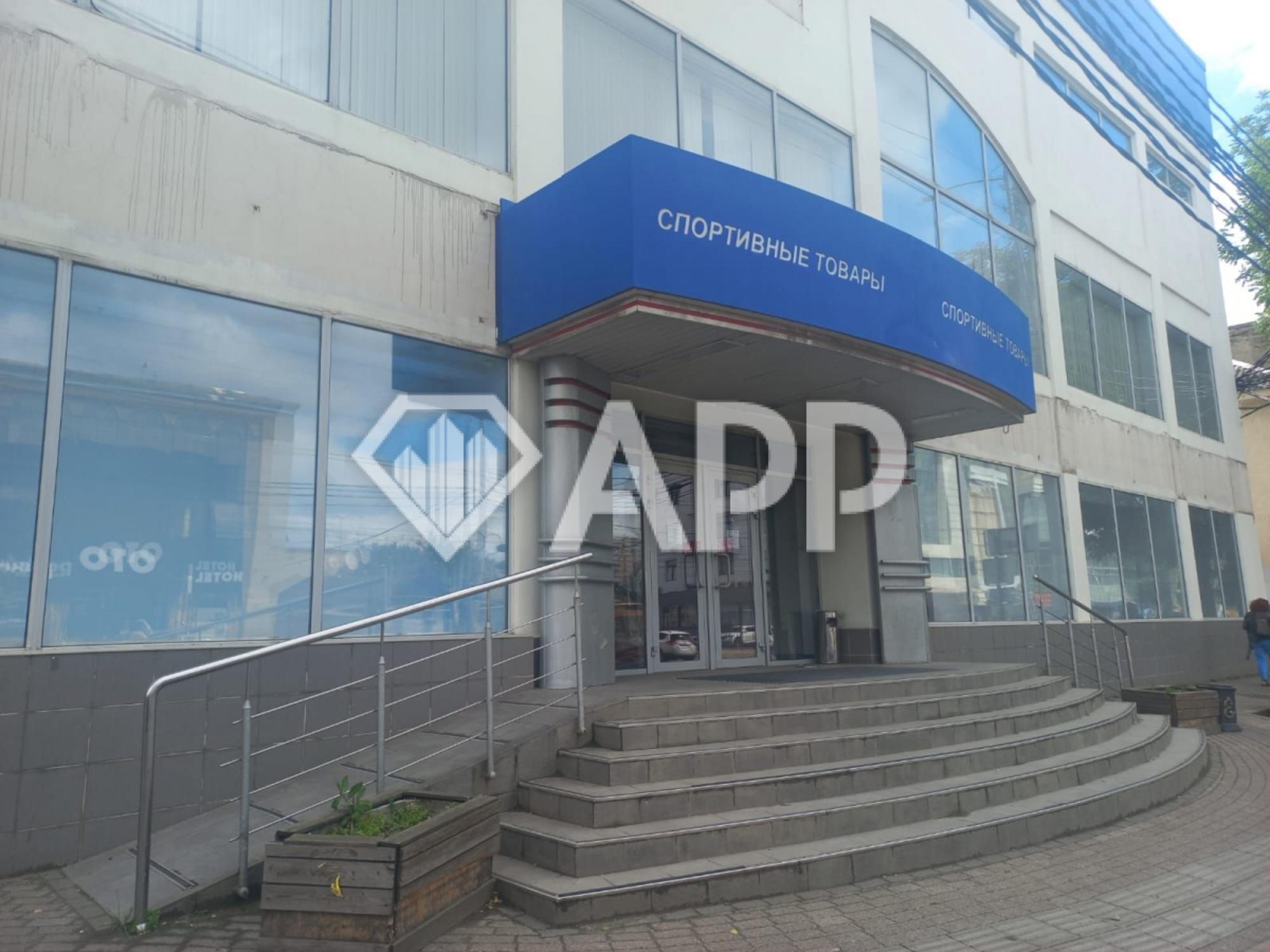 Купить торговое помещение за 250 000 000 рублей на ул Северная, 438