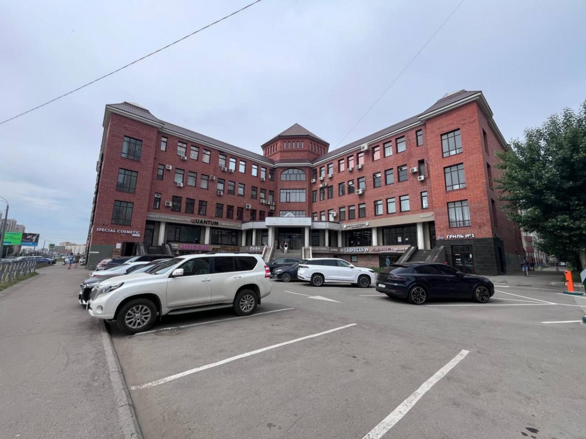Купить офис, помещение под офис за 59 000 000 рублей на ул Чистопольская, 19А