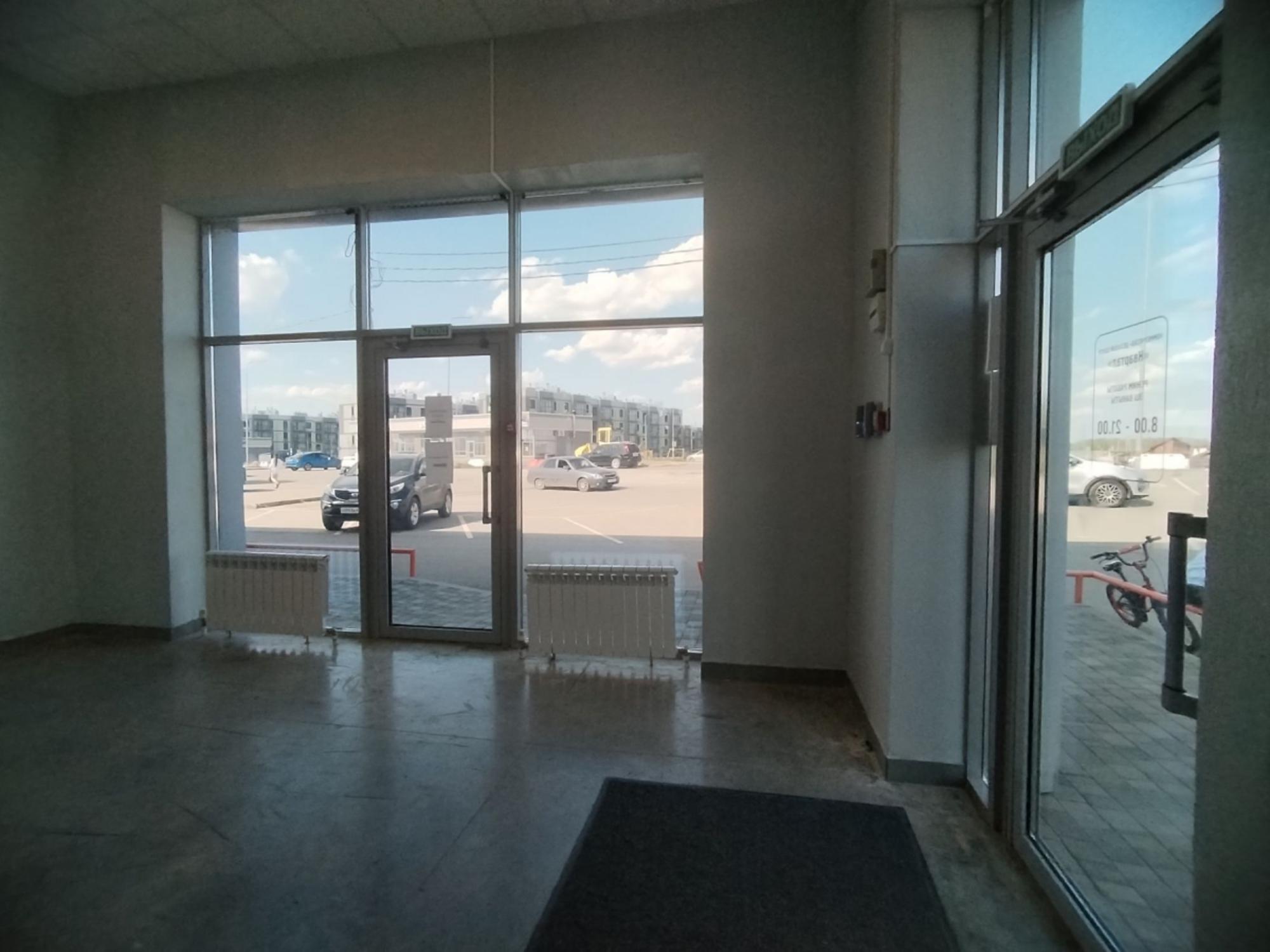 Сдать торговое помещение за 75 400 рублей на Куюки  25 Квартал, 9