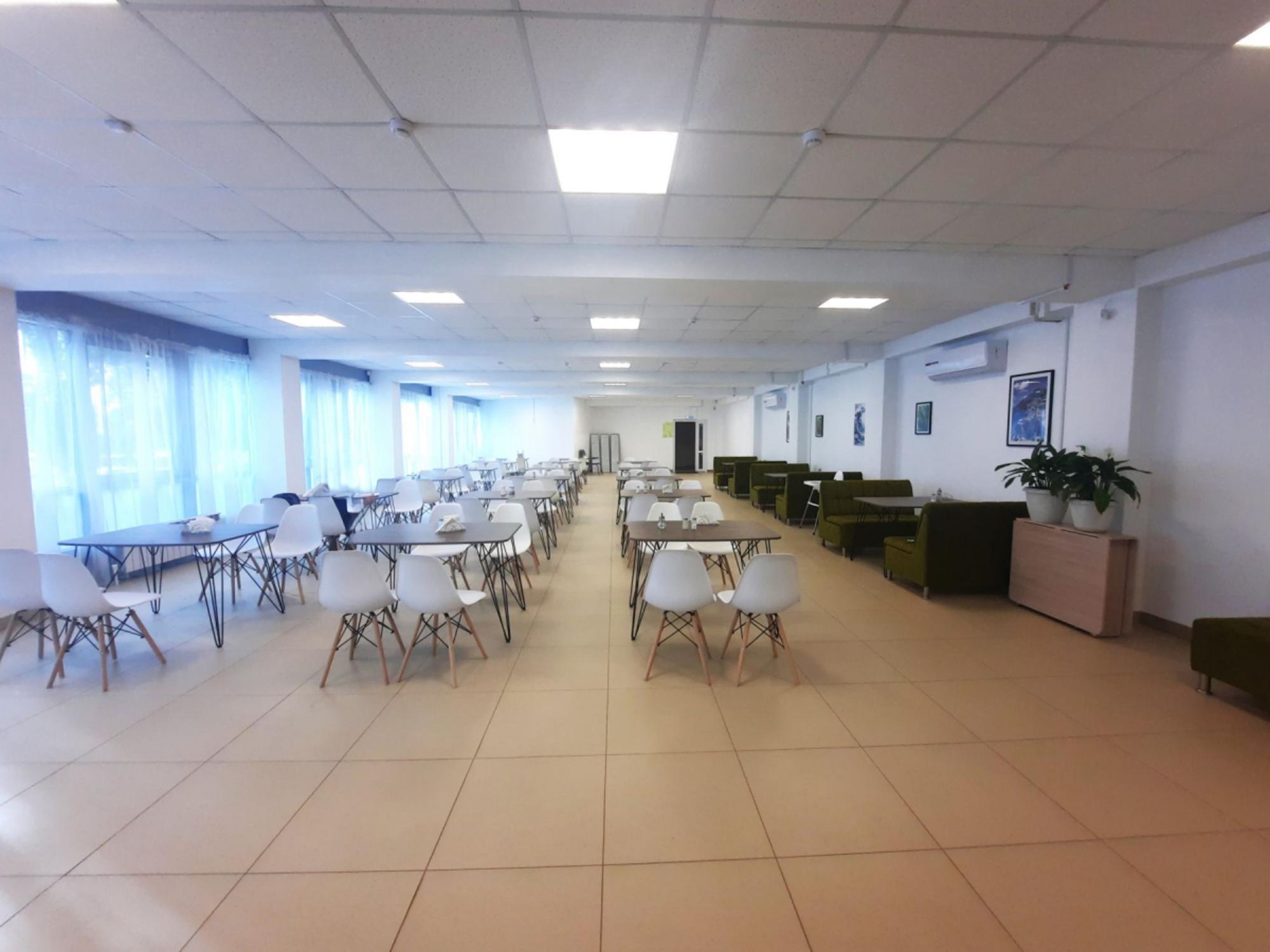 Купить офис, помещение под офис за 175 000 000 рублей на пр-кт Кирова, 419