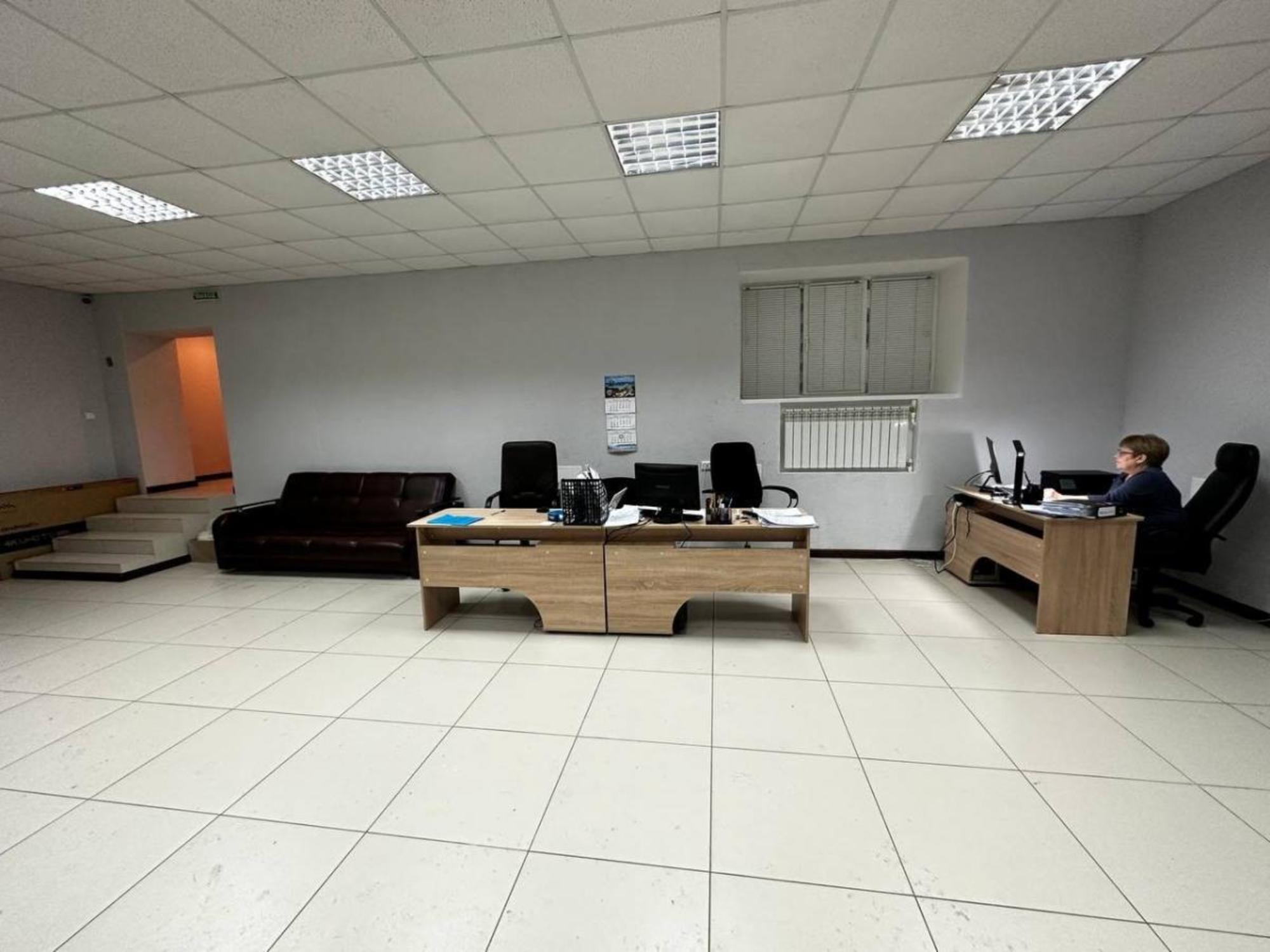 Купить офис, помещение под офис за 6 500 000 рублей на ул Железнодорожников, 12А