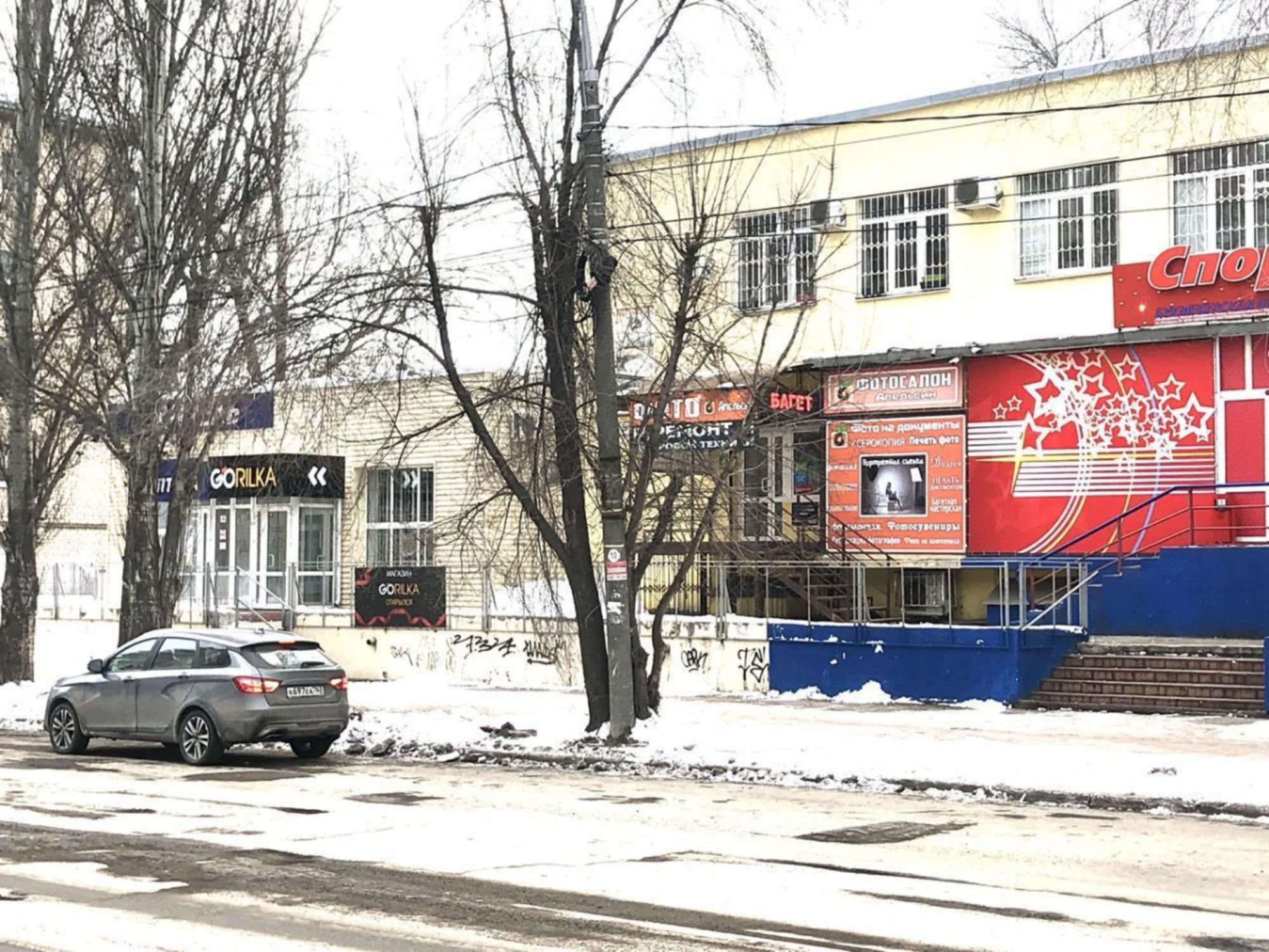 Купить торговое помещение за 21 000 000 рублей на ул Елизарова, 38
