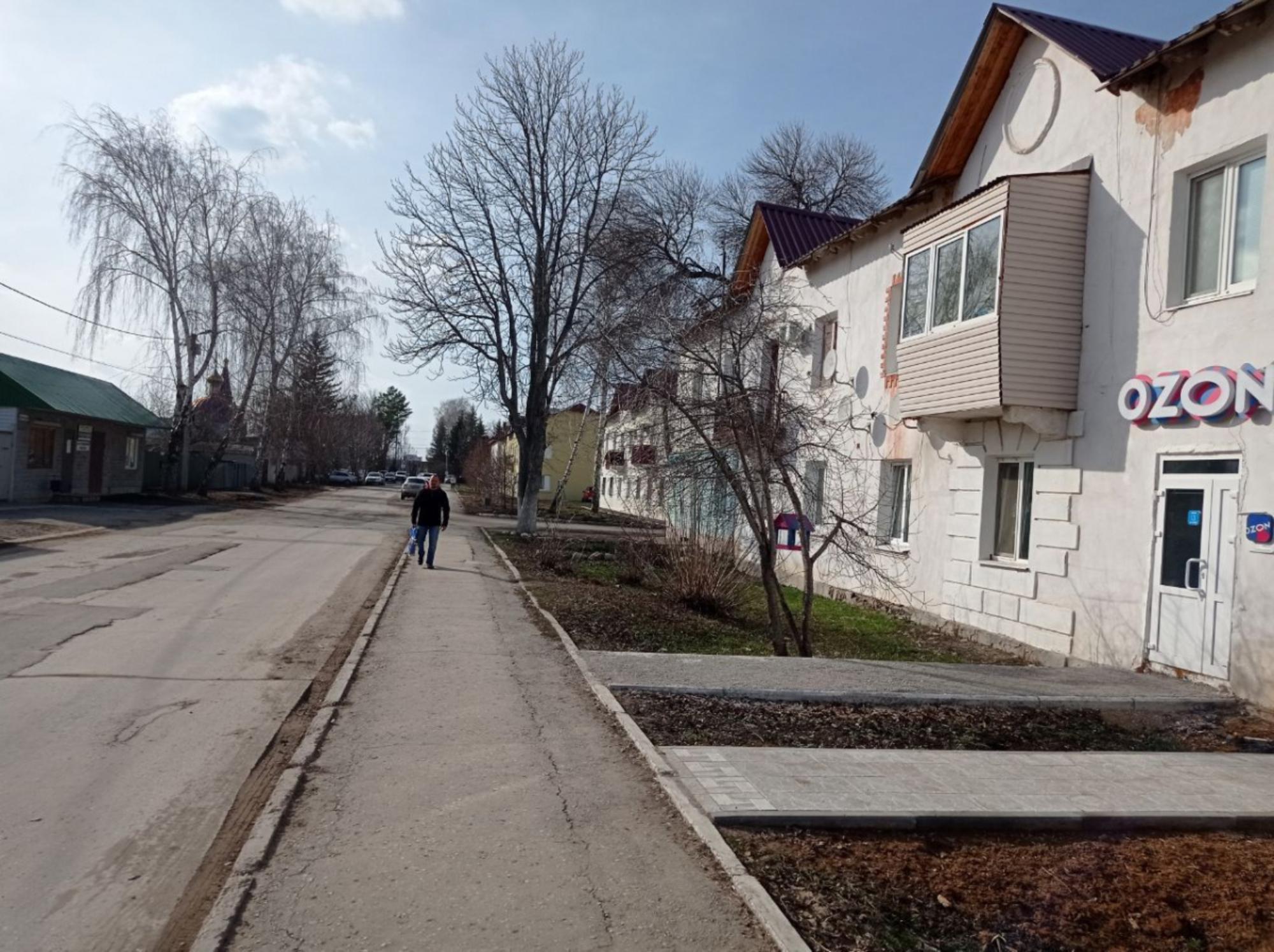 Сдать торговое помещение за 42 000 рублей на г.Кинель,  Некрасова, 57