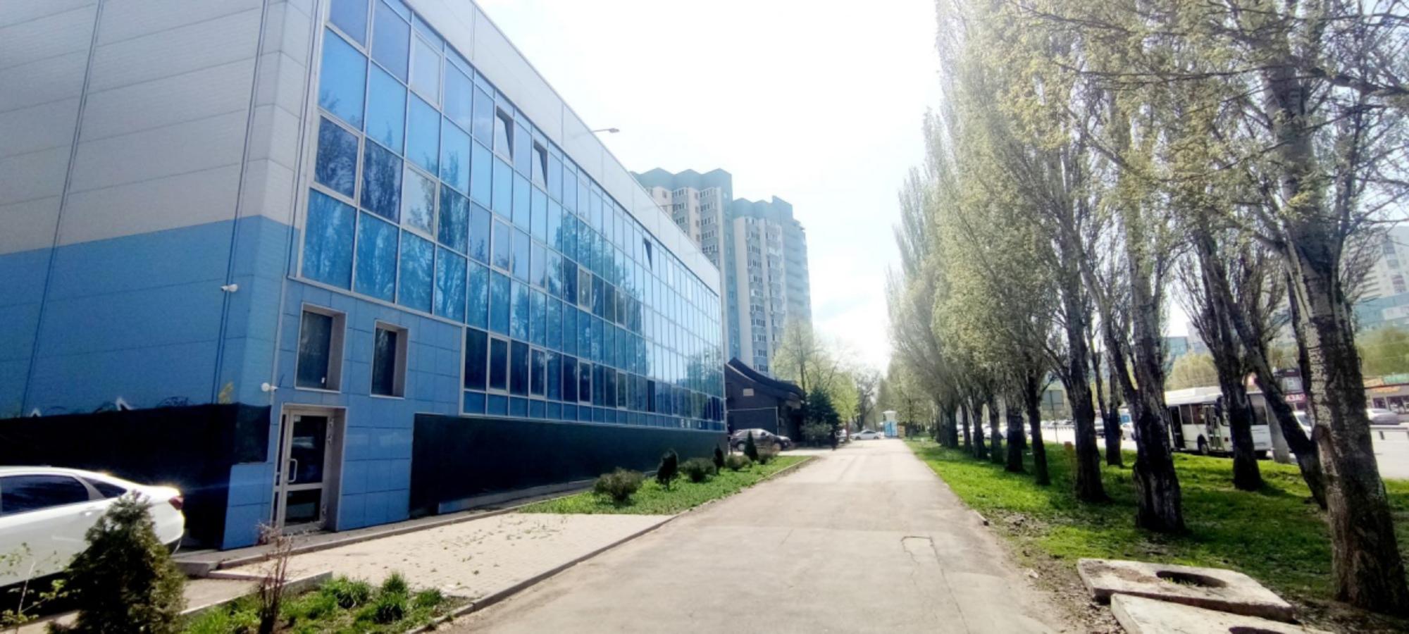 Сдать офис, помещение под офис за 400 000 рублей на пр-кт Кирова, 419Б