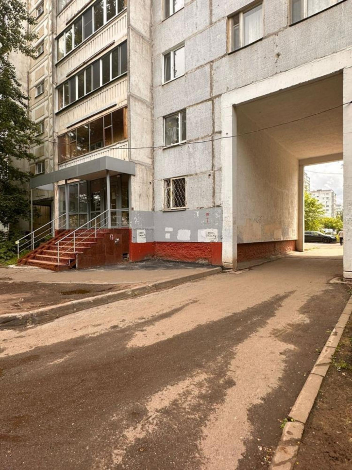 Торговое помещение ул Рихарда Зорге, 72