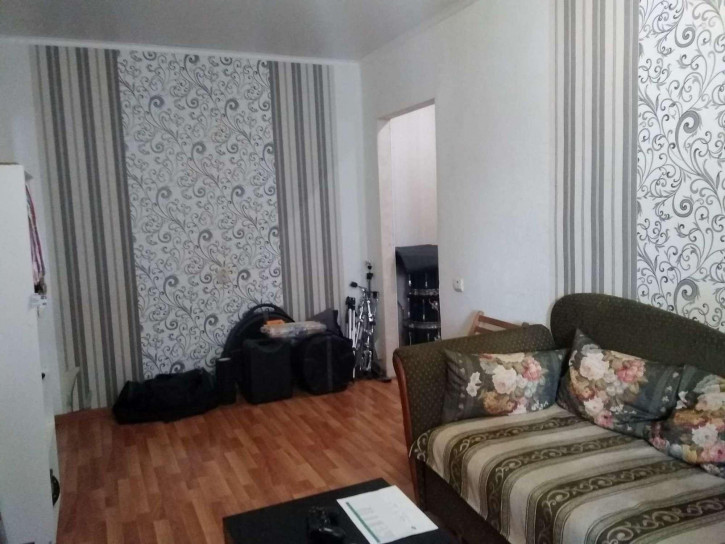 2-комн квартира Славы проспект, 40
