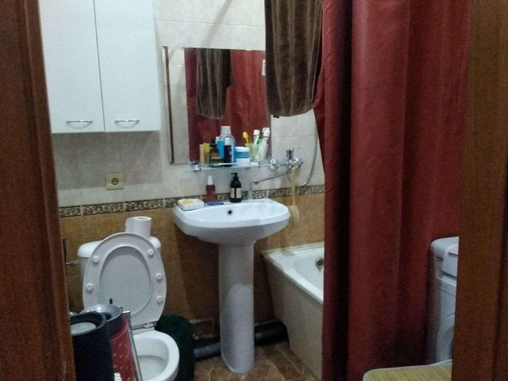 2-комн квартира Славы проспект, 40