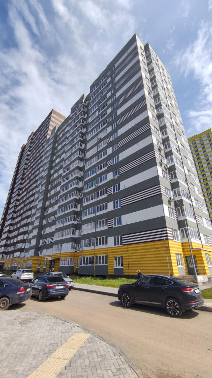 1-комн квартира в новом доме улица Юркина, 8
