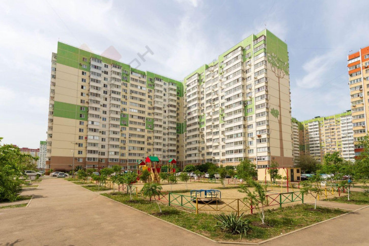 2-комн квартира Генерала Трошева ул, 31
