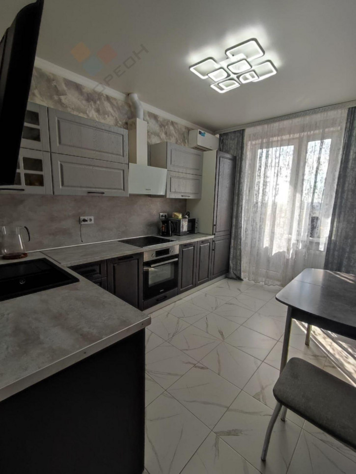 3-комн квартира им. Комарова В.М. ул, 21б