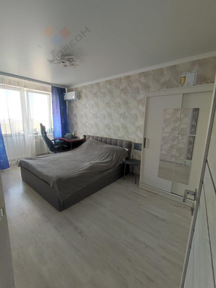 3-комн квартира им. Комарова В.М. ул, 21б