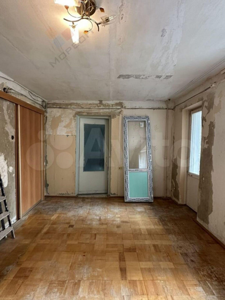 4-комн квартира Алтайская ул, 14
