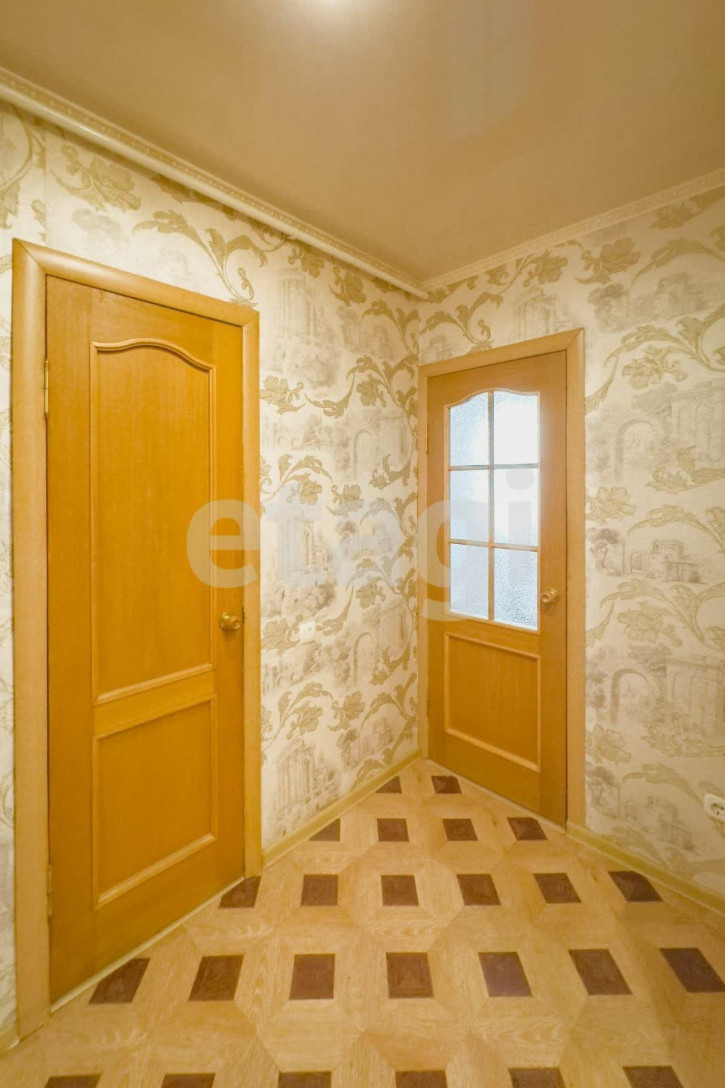 3-комн квартира Индустриальная, 21