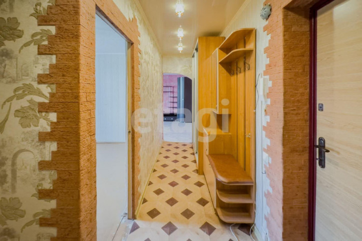 3-комн квартира Индустриальная, 21
