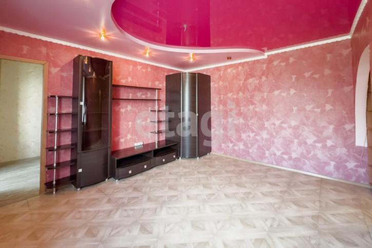 3-комн квартира Индустриальная, 21
