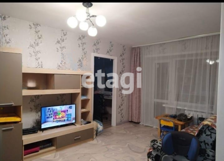 2-комн квартира Черноречье мкр., 15