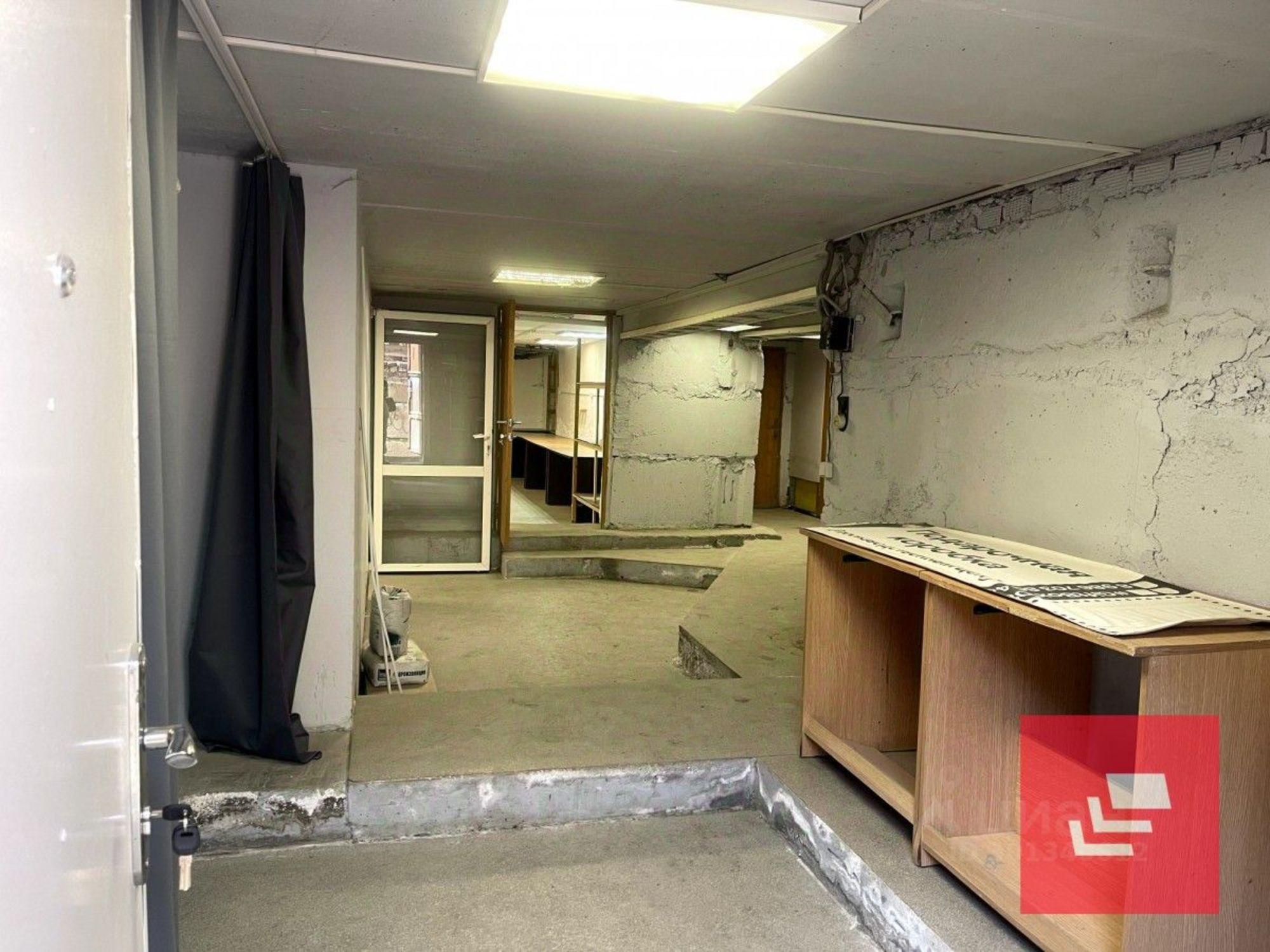 Сдать складское помещение за 125 000 рублей на ул Юрия Гагарина, 10/1