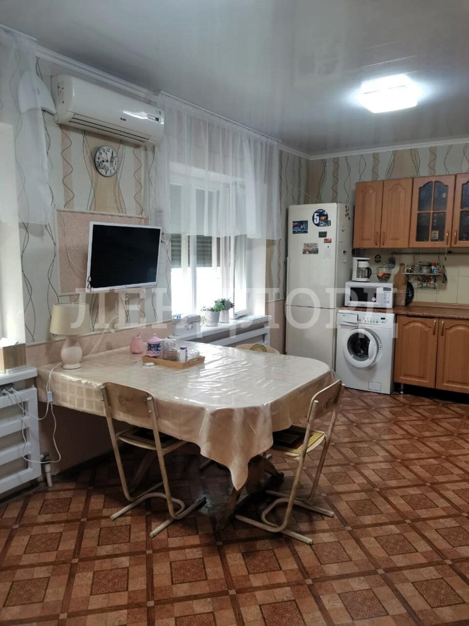 Купить дачу, дом, коттедж за 11 990 000 рублей на Фрунзе