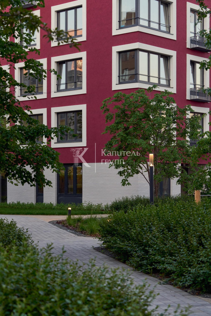 4-комн квартира улица Газовиков, 44