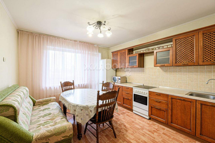 3-комн квартира Гребенщикова улица, д.13