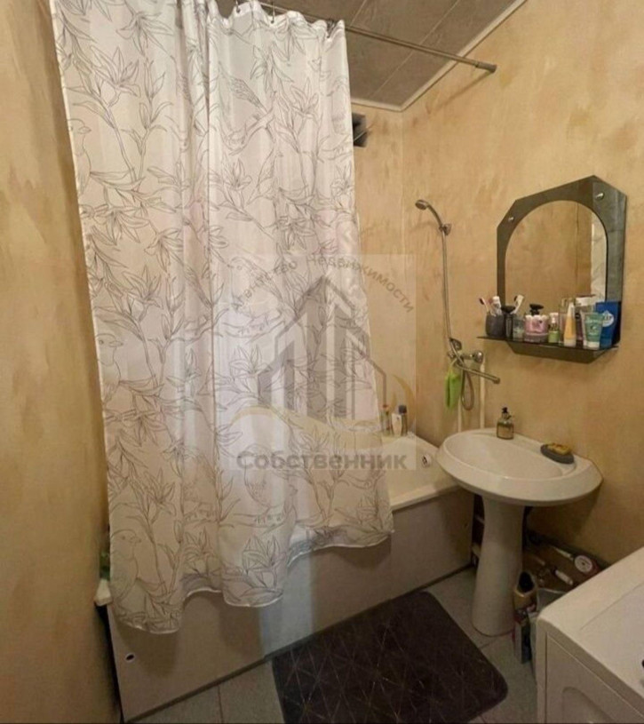 3-комн квартира 9 Января ул, 286б