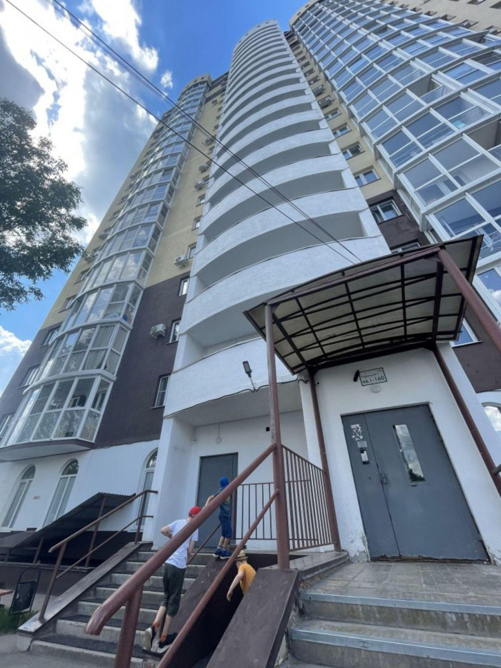 Офис 10 Августа ул, 85