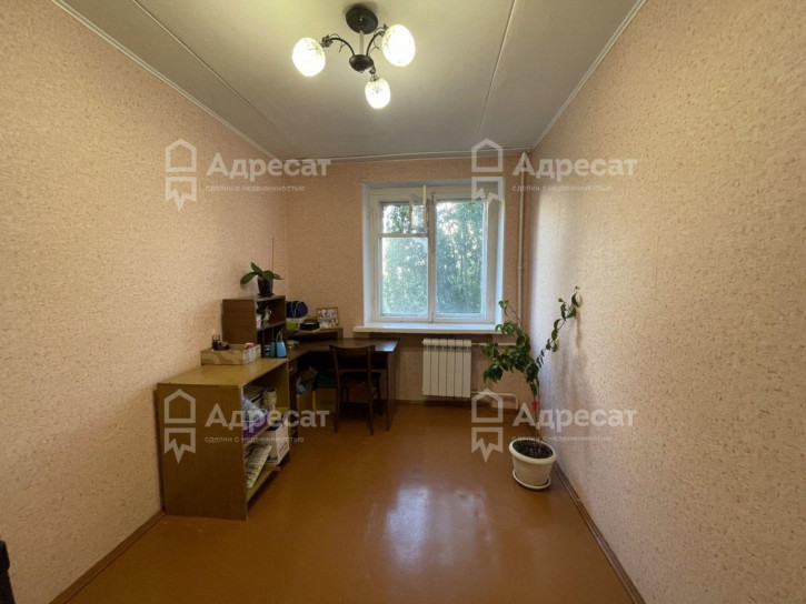 3-комн квартира ул. Зерноградская,  д.2