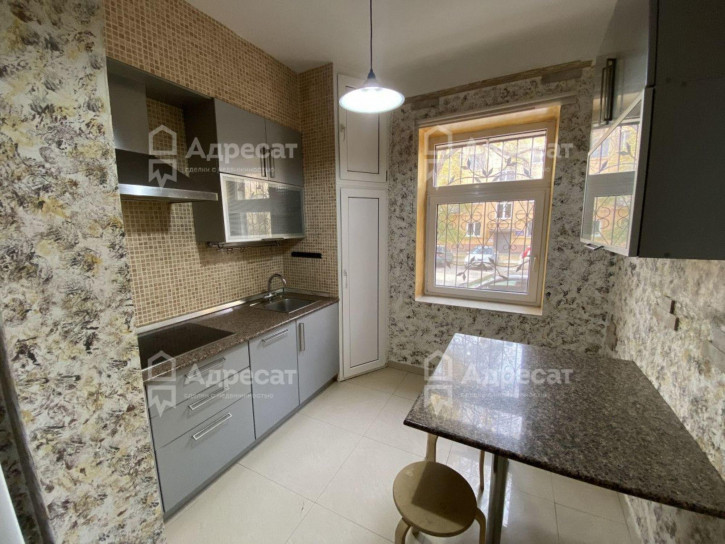 4-комн квартира ул. Армавирская,  д.13