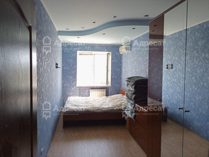 3-комн квартира ул. Логовская,  д.43