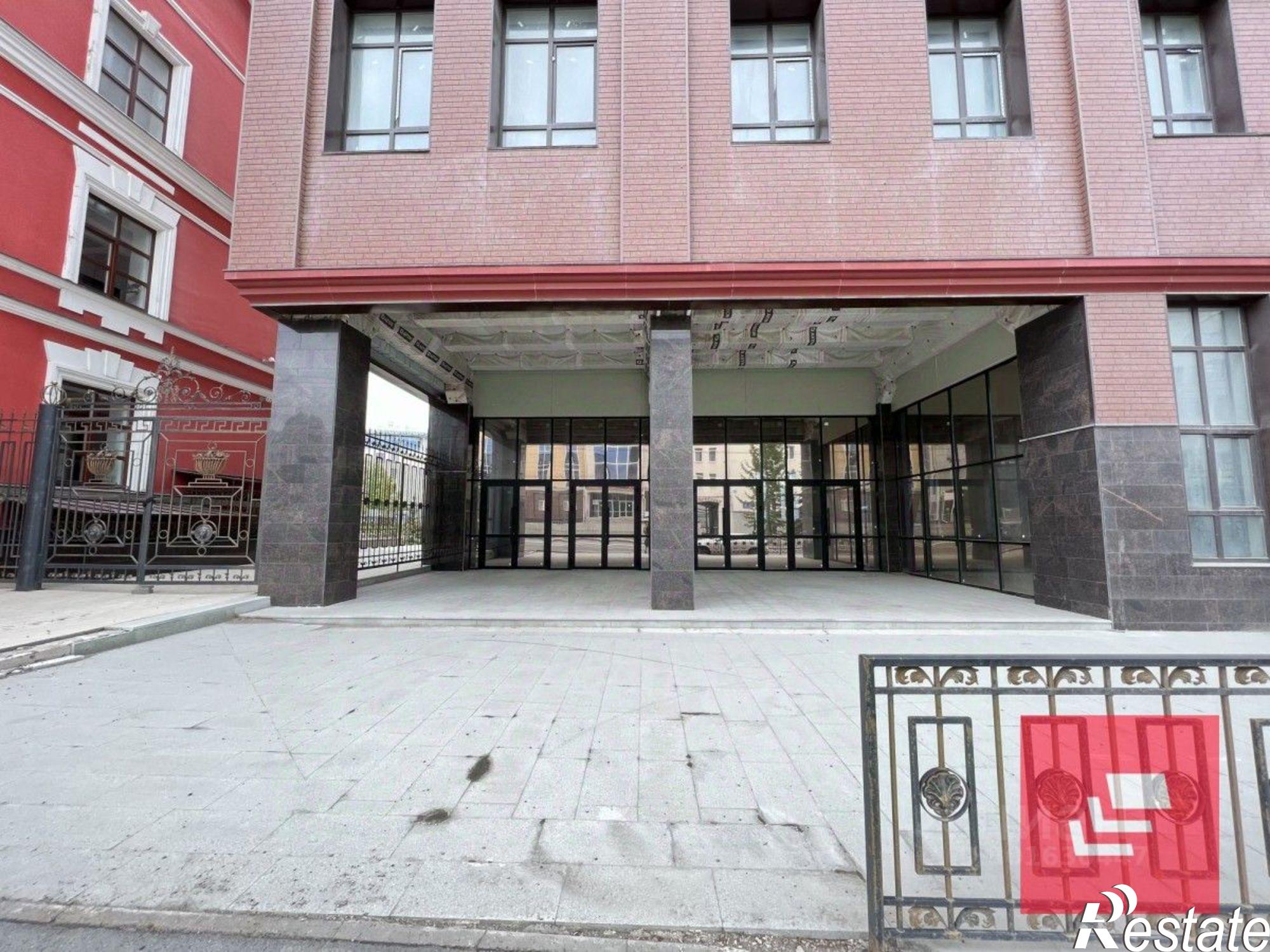 Сдать торговое помещение за 172 800 рублей на улица Цюрупы, 12