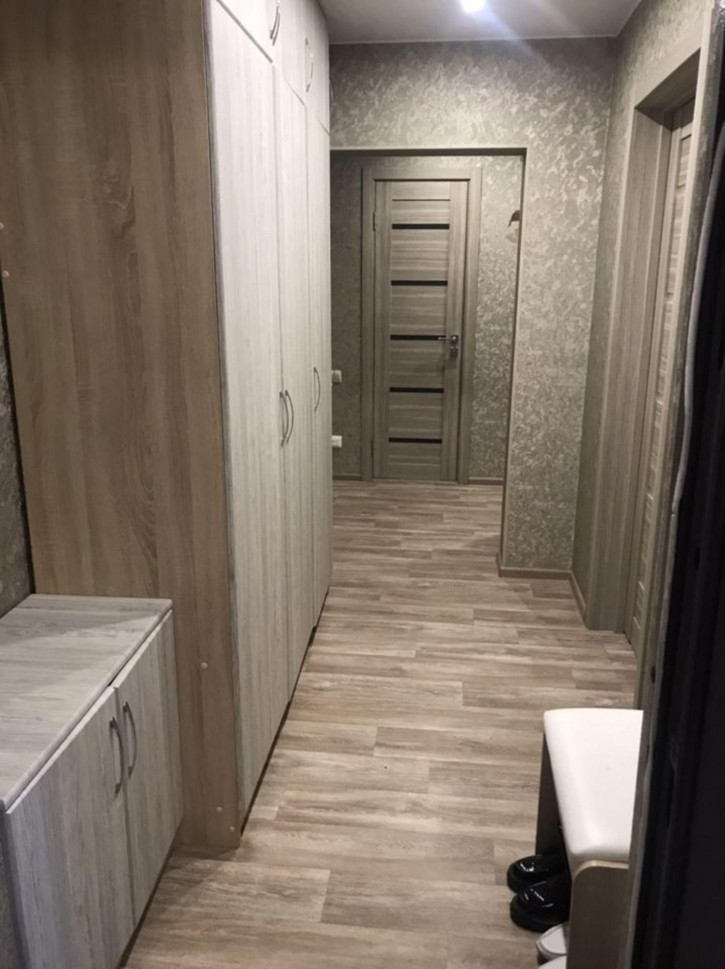 2-комн квартира Кривохижина ул, 8